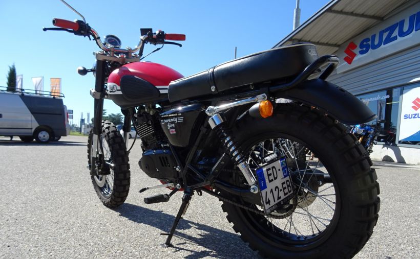 MASH 125 SEVENTY FIVE Scrambler 1