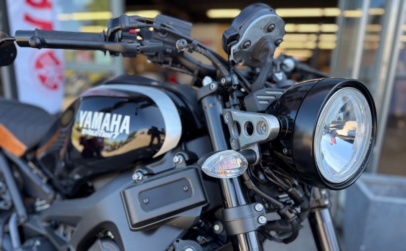 YAMAHA XSR 900 4
