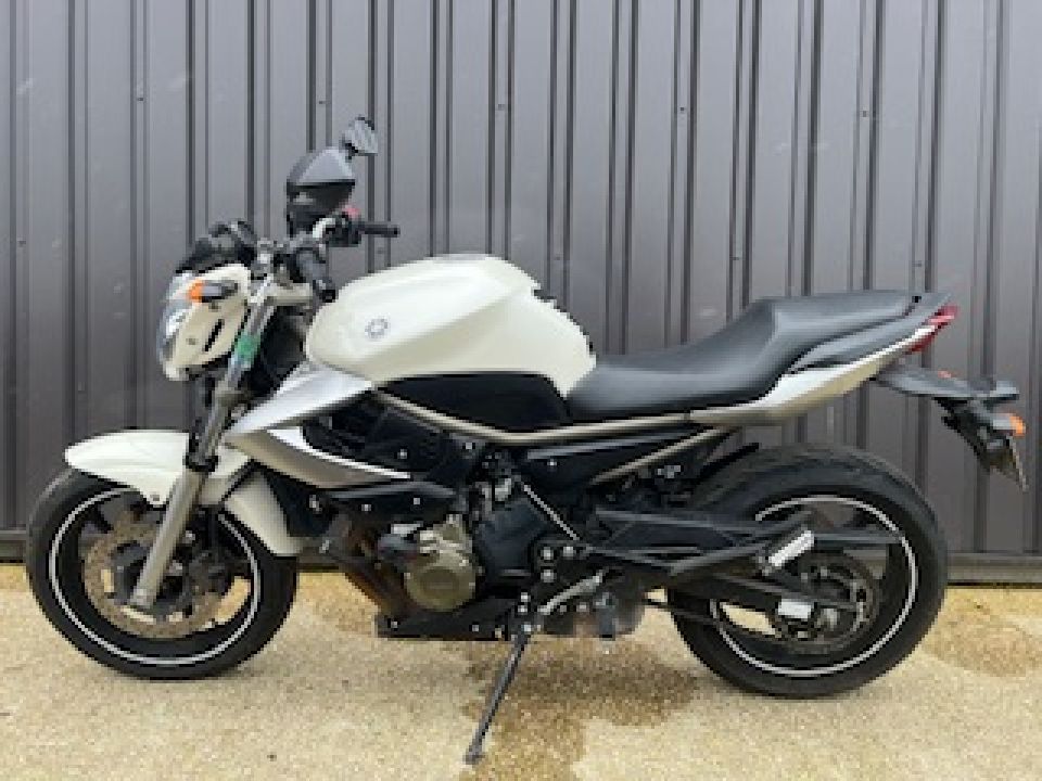 YAMAHA XJ6-N 2