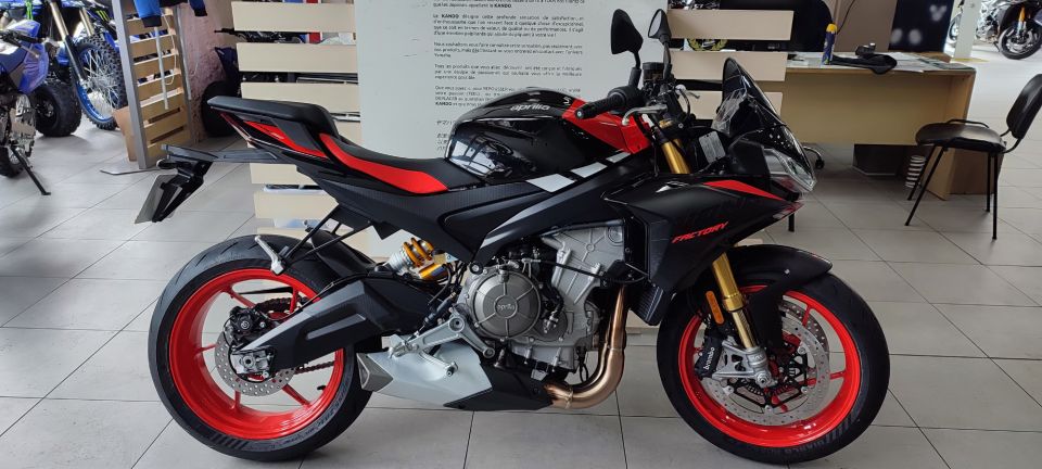 APRILIA TUONO 660 FACTORY 0