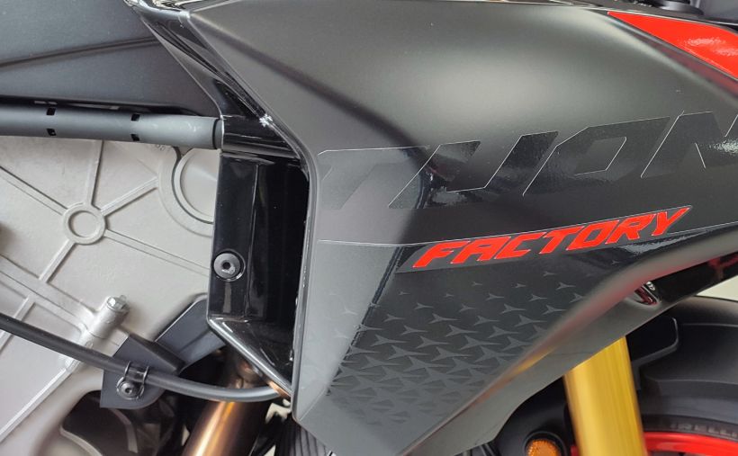 APRILIA TUONO 660 FACTORY 27