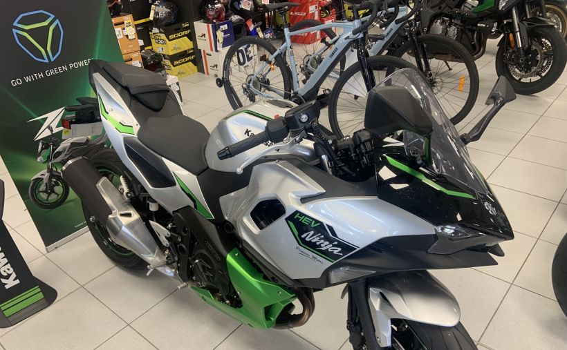 KAWASAKI Ninja 7 Hybrid 0
