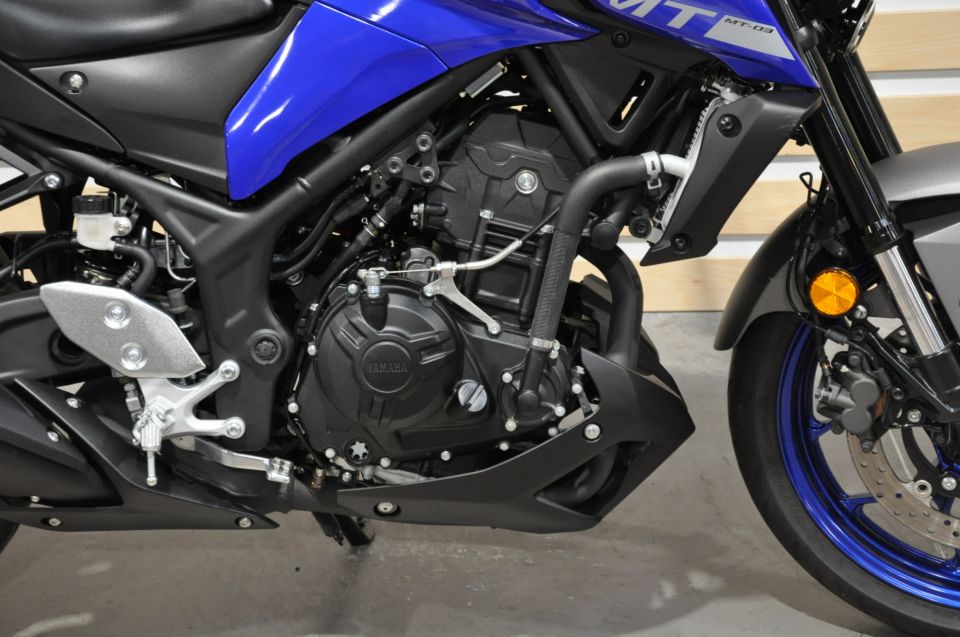YAMAHA MT-03 300 1