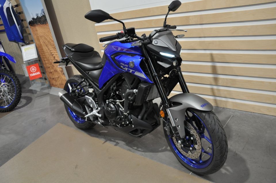 YAMAHA MT-03 300 5