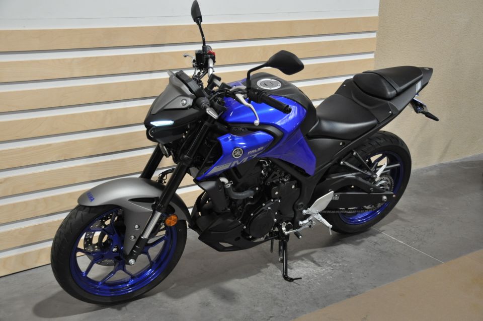 YAMAHA MT-03 300 10