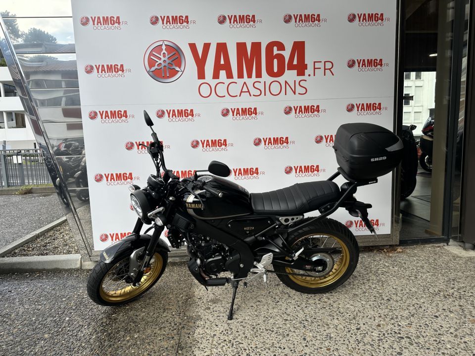 YAMAHA XSR 125 Legacy 1