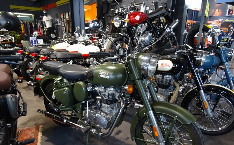 ROYAL ENFIELD BULLET CLASSIC 2