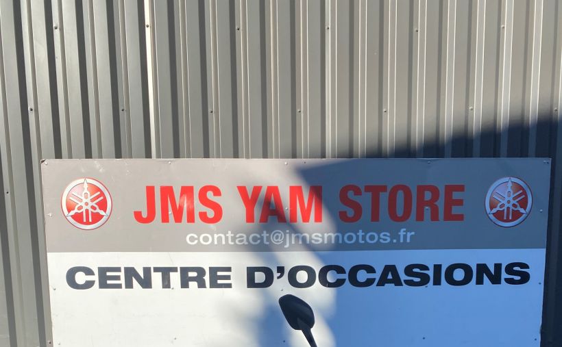 DUCATI MONSTER 821 1