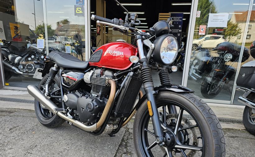 TRIUMPH STREET TWIN  900 1