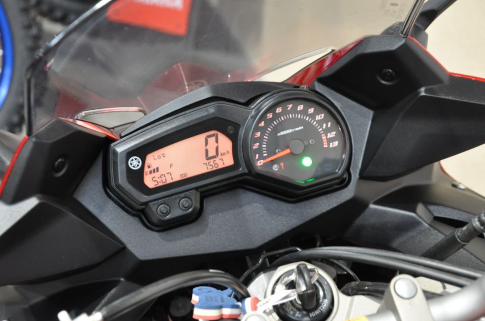 YAMAHA XJ6-F DIVERSION 3