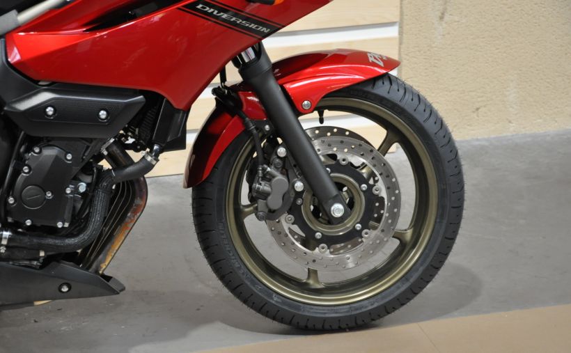 YAMAHA XJ6 diversion 5