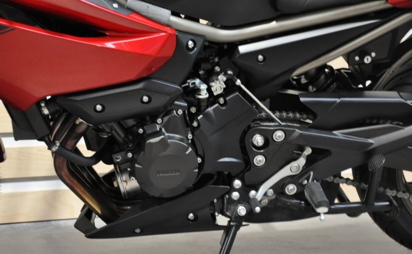 YAMAHA XJ6 diversion 11