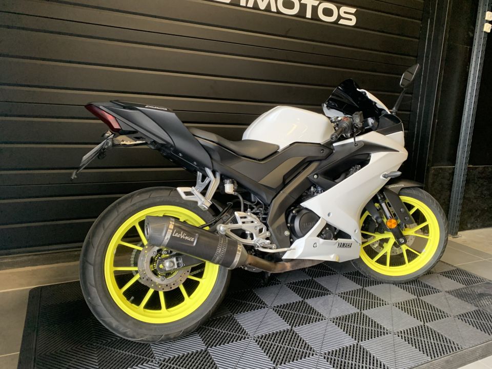 YAMAHA YZF-R 125 12