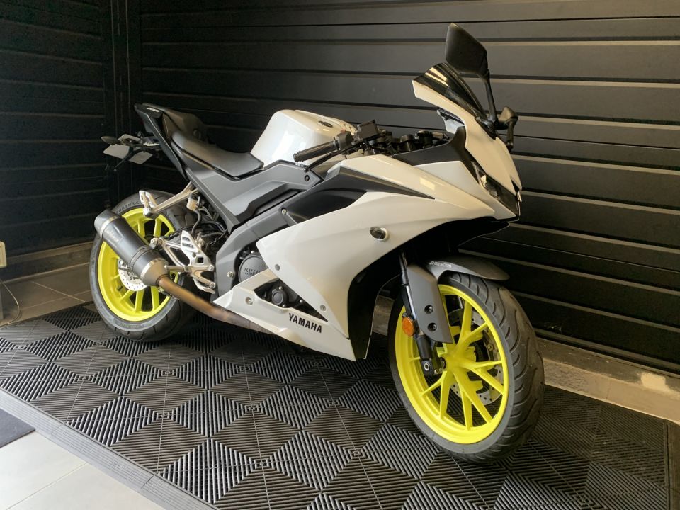 YAMAHA YZF-R 125 16