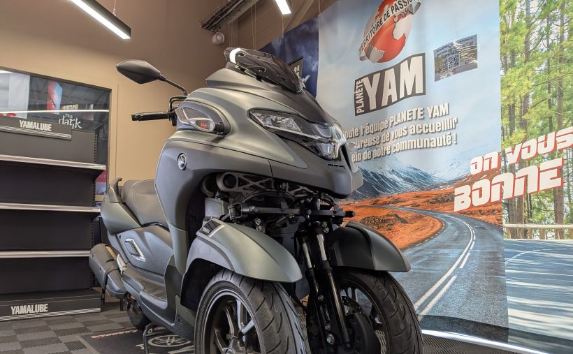 YAMAHA TRICITY 300 1