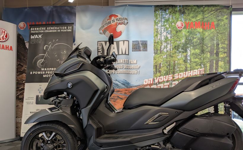 YAMAHA TRICITY 300 5