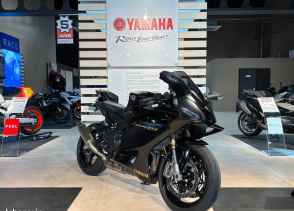 YAMAHA R9 - 2025