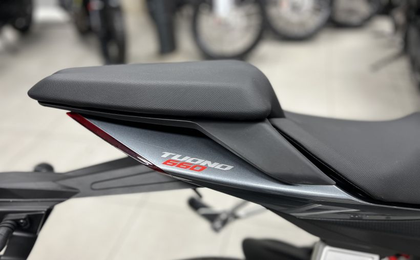 APRILIA TUONO 660 1