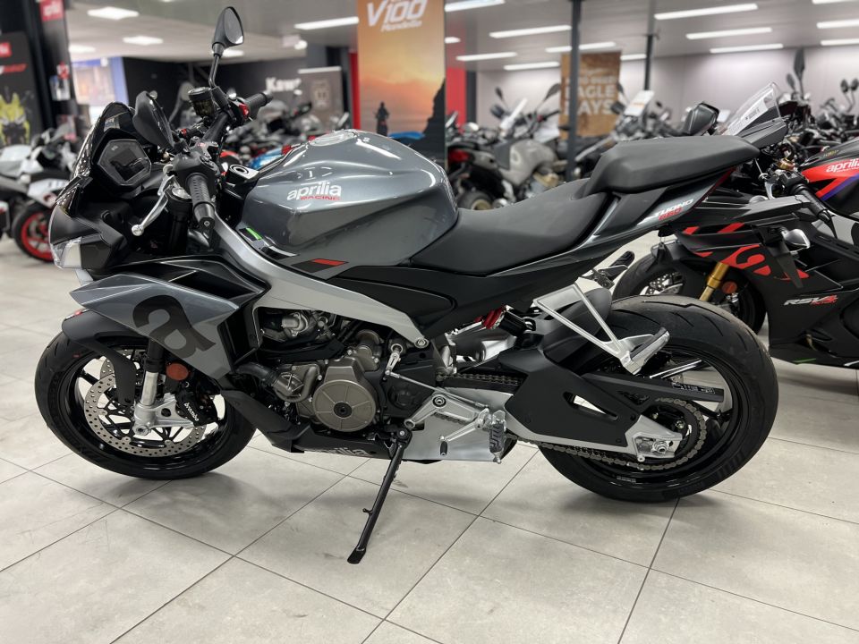 APRILIA TUONO 660 27