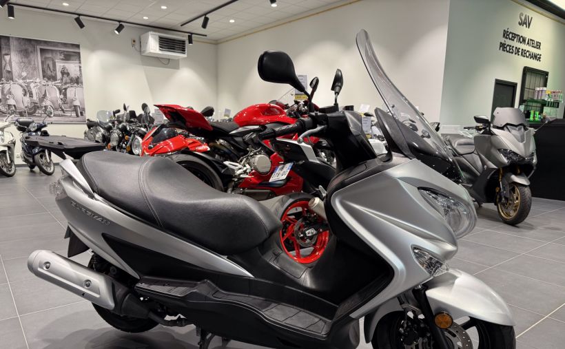 SUZUKI BURGMAN 125 1