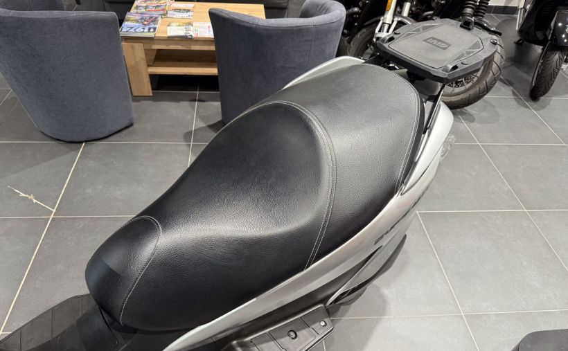 SUZUKI BURGMAN 125 3