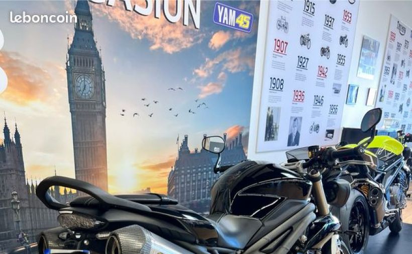 TRIUMPH SPEED TRIPLE 1050 S  2