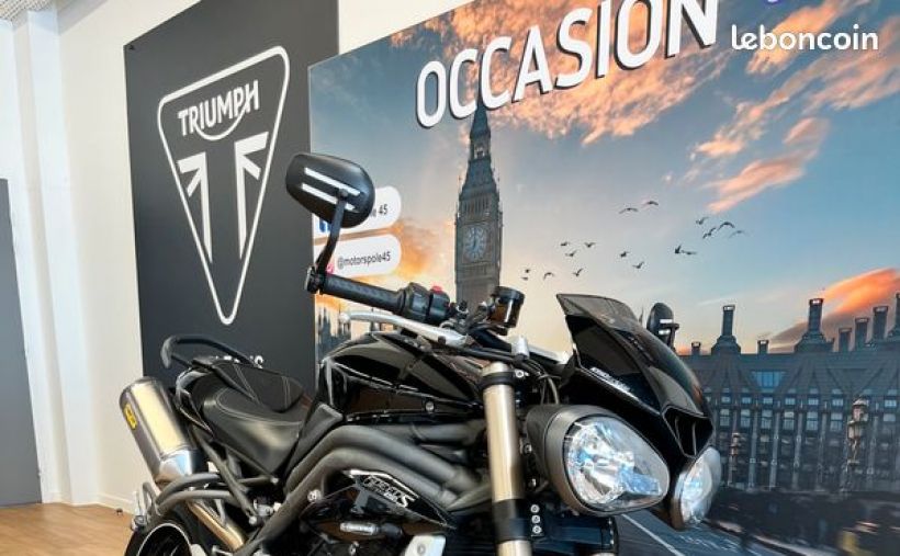 TRIUMPH SPEED TRIPLE 1050 S  3