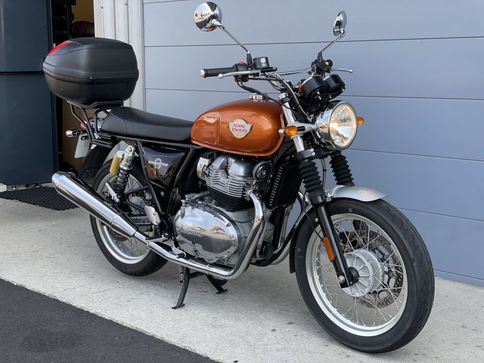 ROYAL ENFIELD INTERCEPTOR 1