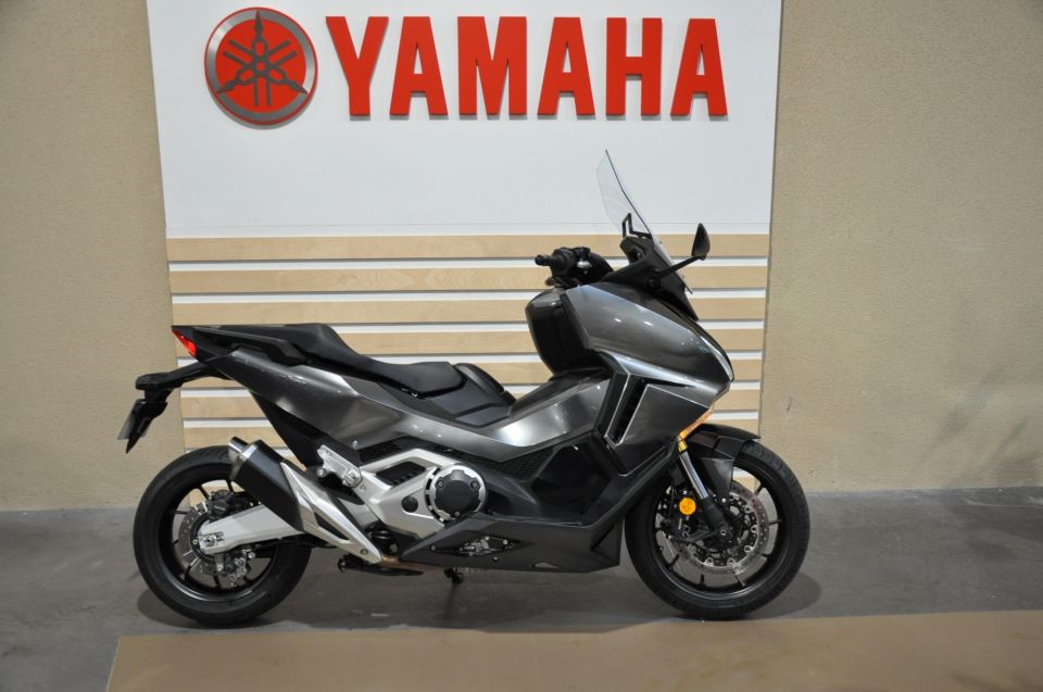 HONDA NSS FORZA 750 0