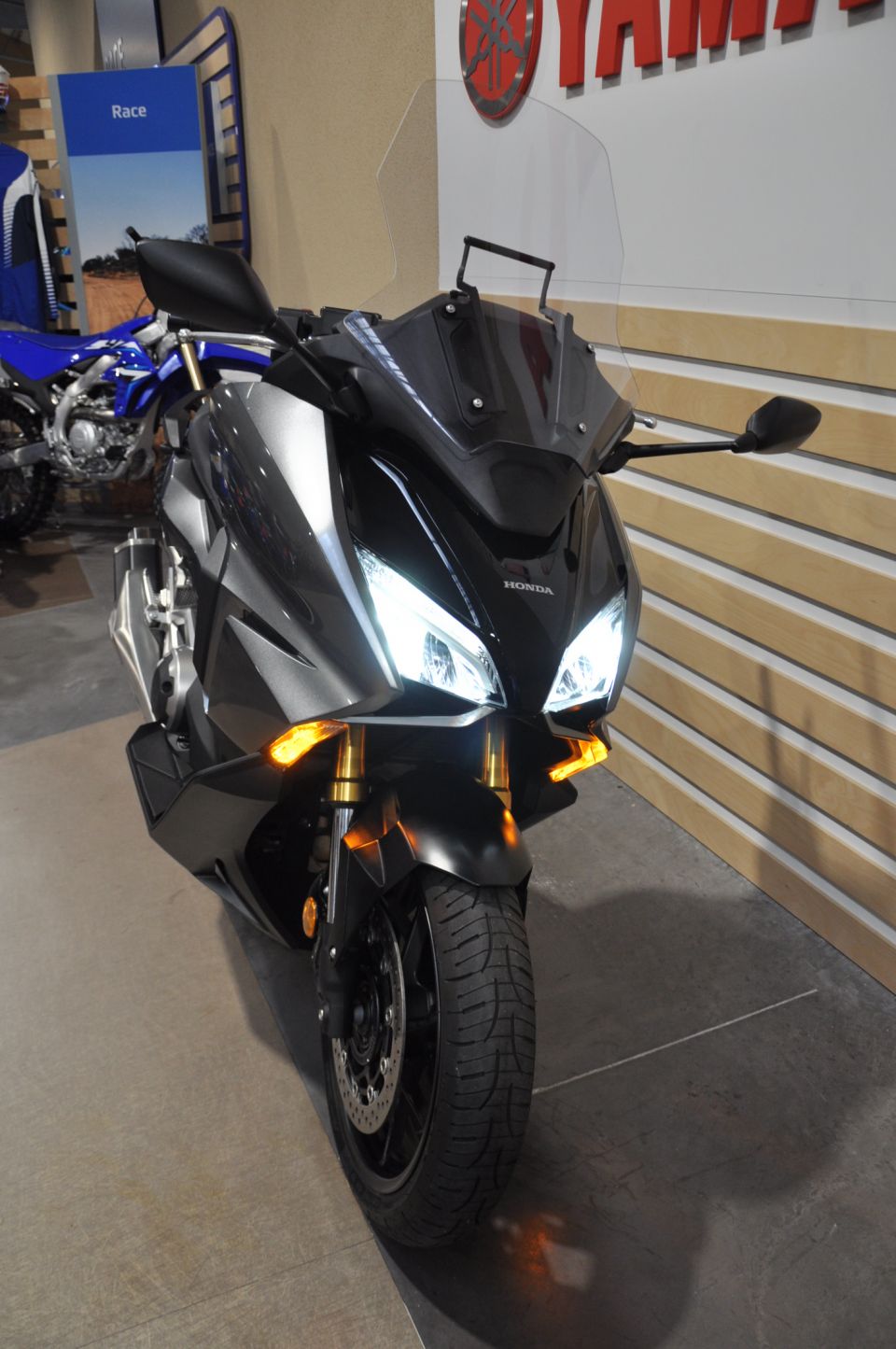 HONDA NSS FORZA 750 5