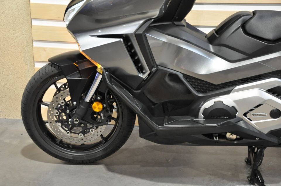 HONDA NSS FORZA 750 8