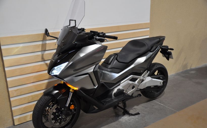 HONDA NSS FORZA 750 9