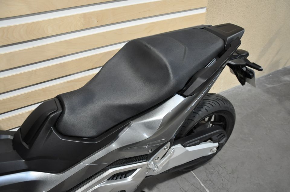 HONDA NSS FORZA 750 11