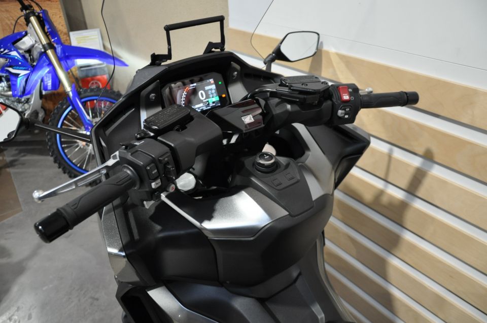 HONDA NSS FORZA 750 12