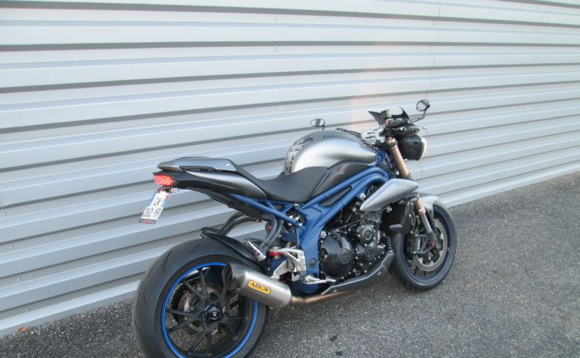 TRIUMPH SPEED TRIPLE 1050 16