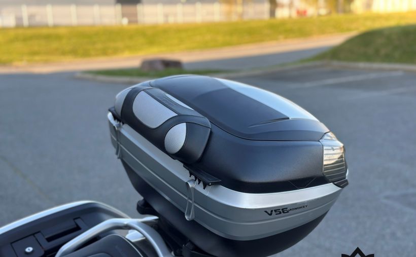 YAMAHA FJR 1300 AE 8