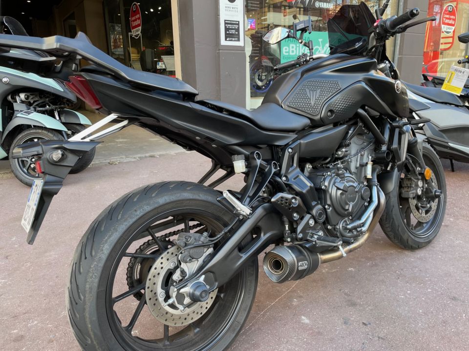 YAMAHA MT 07 1EREMAIN/ARROW/REVISEE/GARANTIE 1