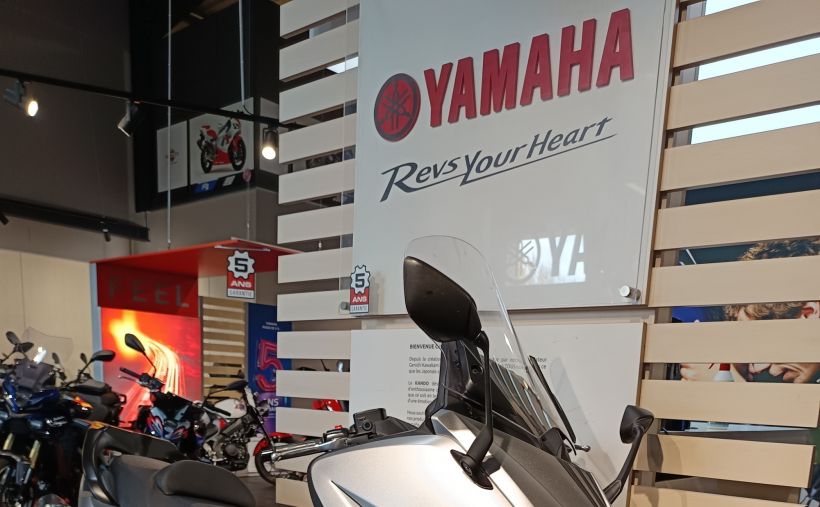 YAMAHA XP T-MAX 530 0