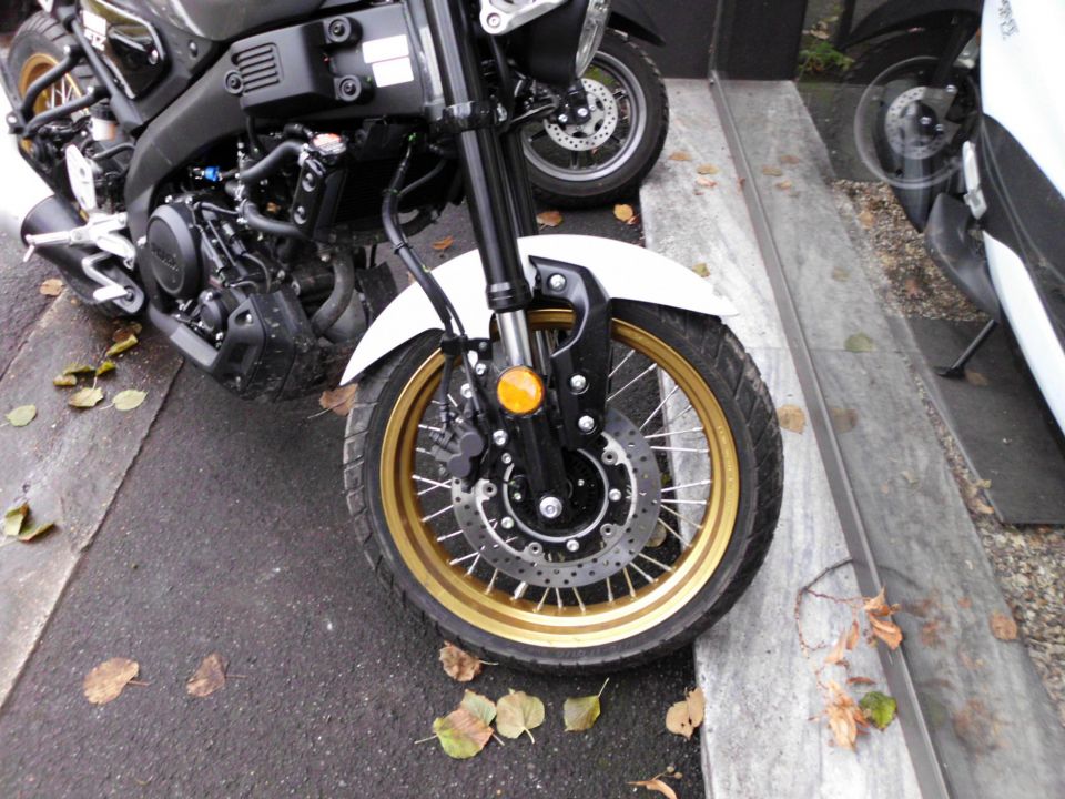 YAMAHA XSR 125 Legacy 0