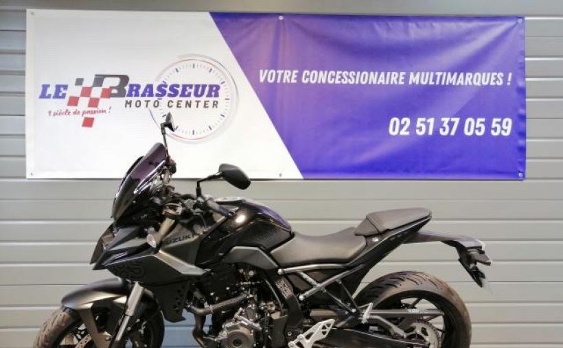 SUZUKI gsx-s 8S 1