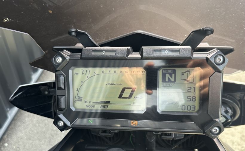 YAMAHA TRACER 900 10