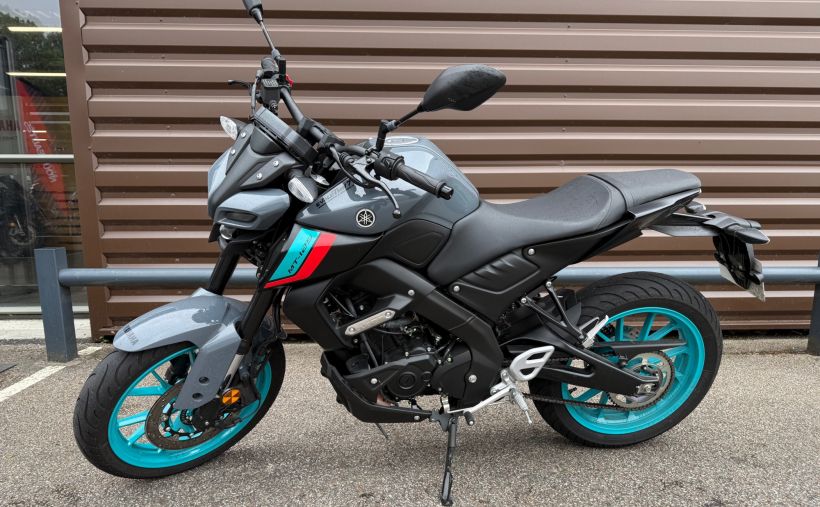 YAMAHA MT-125 0