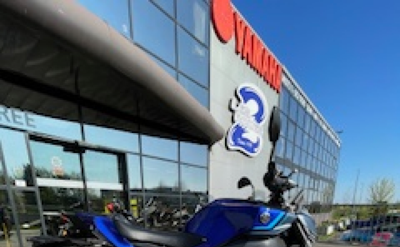 YAMAHA MT-09 0