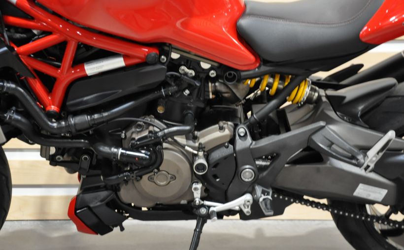 DUCATI MONSTER 1200 8