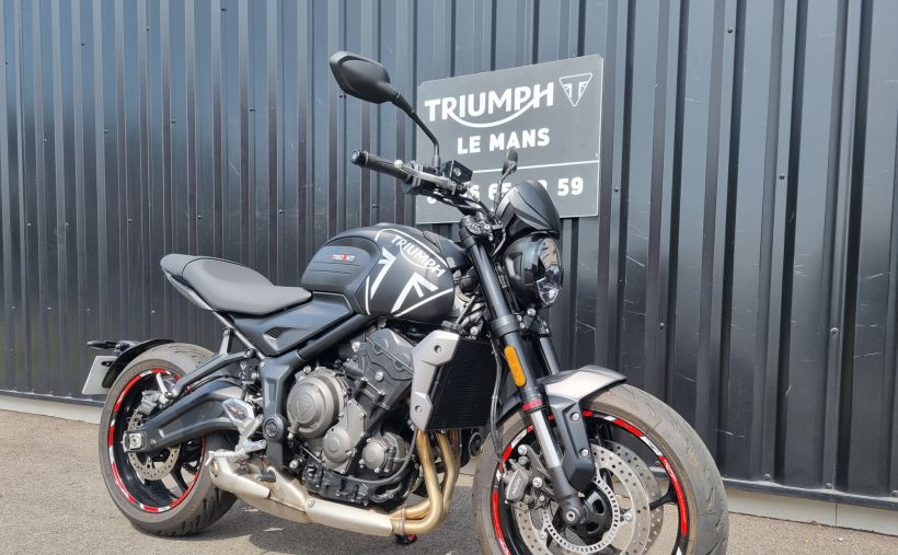 TRIUMPH TRIDENT 660 1