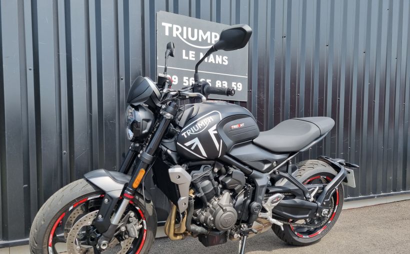 TRIUMPH TRIDENT 660 5