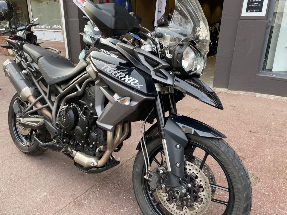 TRIUMPH TIGER 800 XRX 1