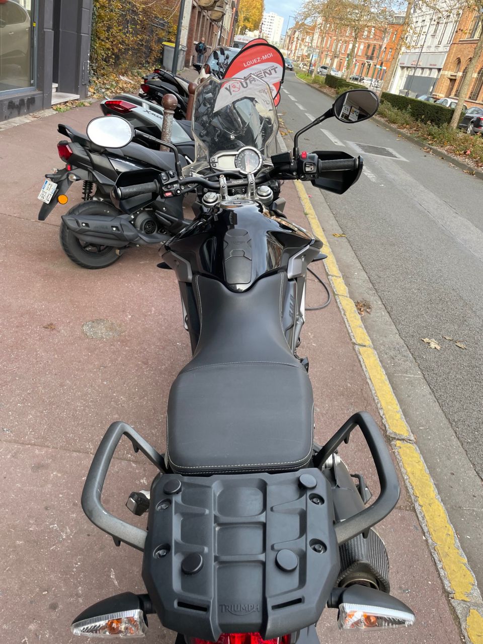 TRIUMPH TIGER 800 XRX 3