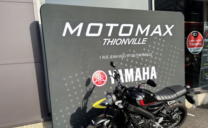 YAMAHA XSR 125 2