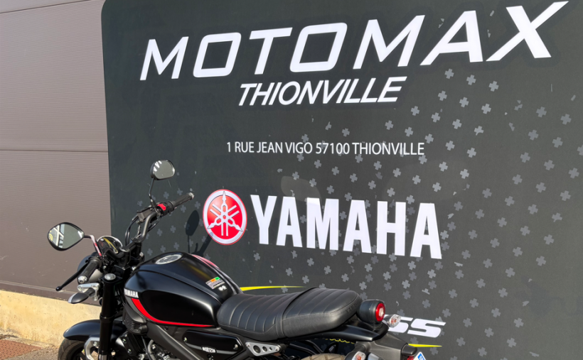 YAMAHA XSR 125 3
